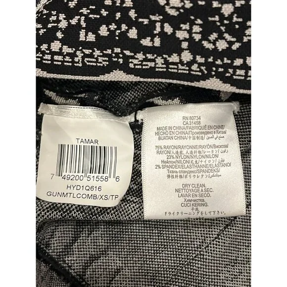 Herve Leger Two Piece Elegant Black and Gray Patterned Skirt Set - Picture 9 of 10